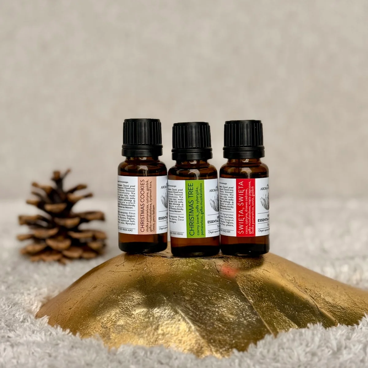 Świąteczne Trio Zestaw trzech 100% naturalnych świątecznych mieszanek olejków eterycznych AromatherapyOils